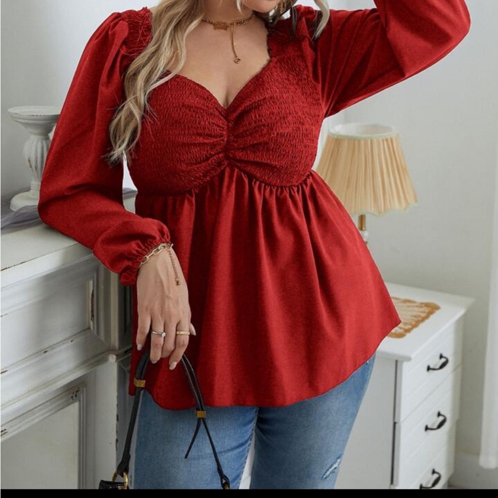 SHEIN Essnce Plus Sweetheart Neck Shirred Lantern Sleeve Peplum Blouse